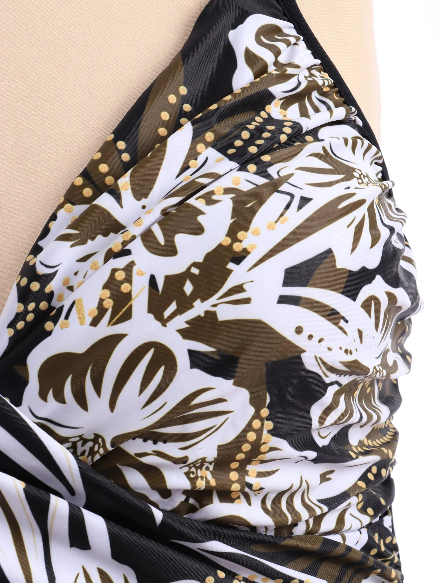 Midsize Floral Print Sweetheart Neck One-Piece Swimsuit